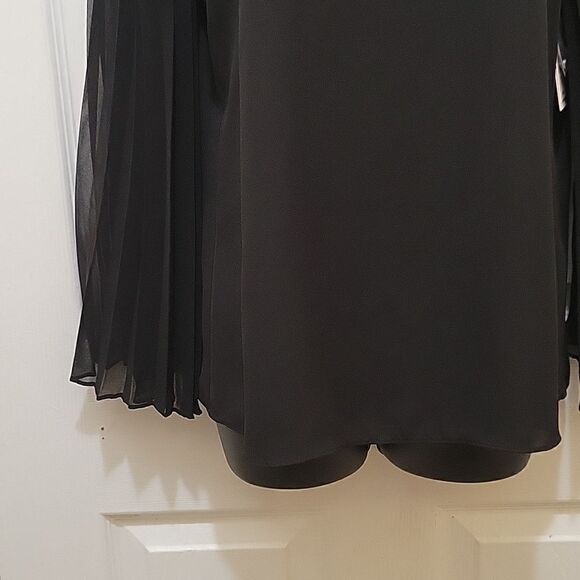 H by Halston Top with Pleated Sleeves - Picture 4 of 13